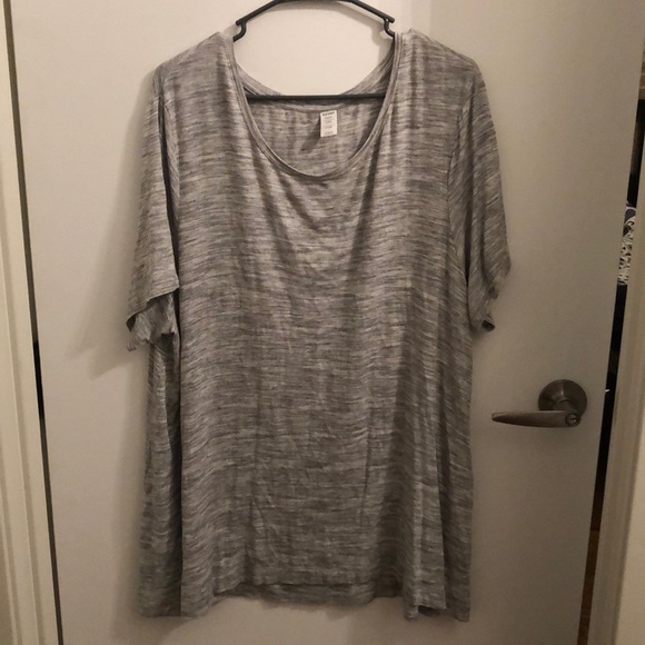 Old Navy Tops - Old Navy short sleeve luxe tee
